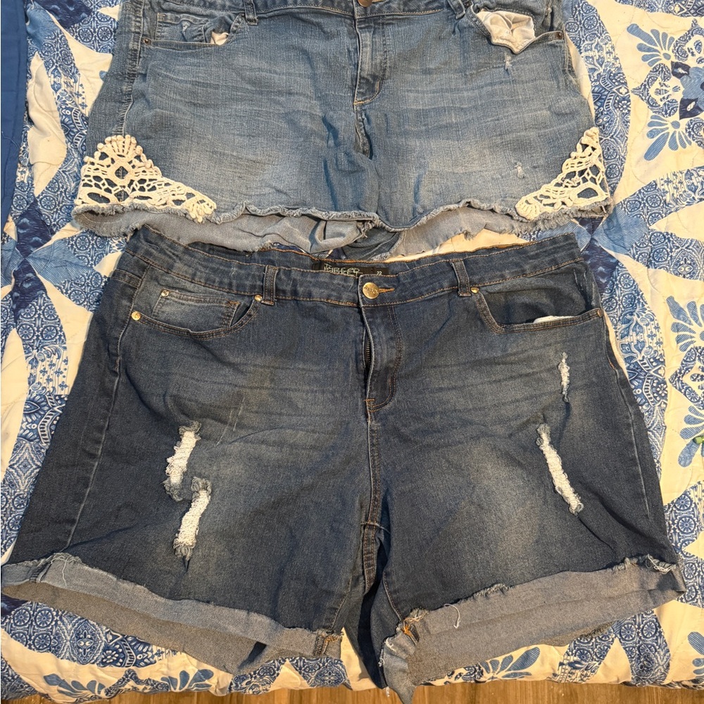 Stylish Blue Distressed Jean Shorts with Lace Details